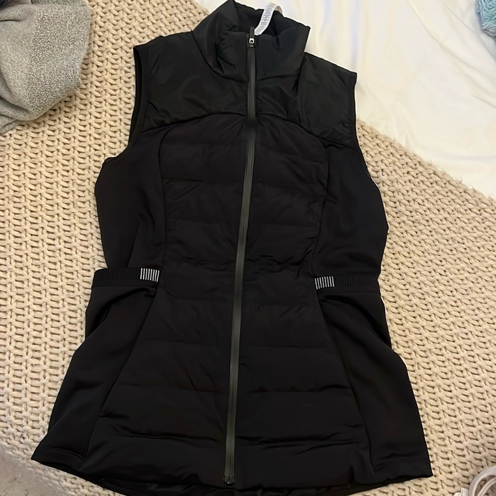 Lululemon Vest (Black) Size 6